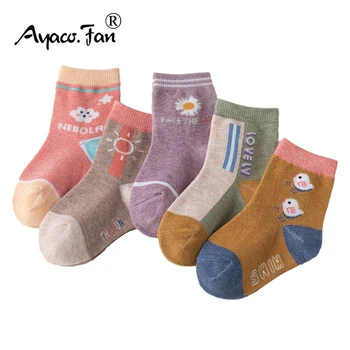 5 Çift / grup Çocuk Pamuk Çorap Erkek Kız Bebek Sonbahar Sıcak Kalın Çocuk Diz üstü çorap Yumuşak Sevimli Karikatür Çorap Kış 0-12T